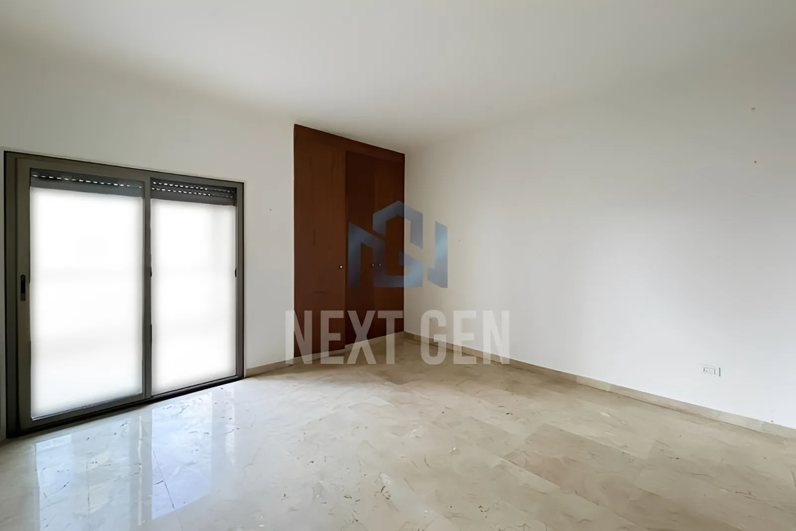 Apartment for Sale in Manara - 3 bed, 5 bath
