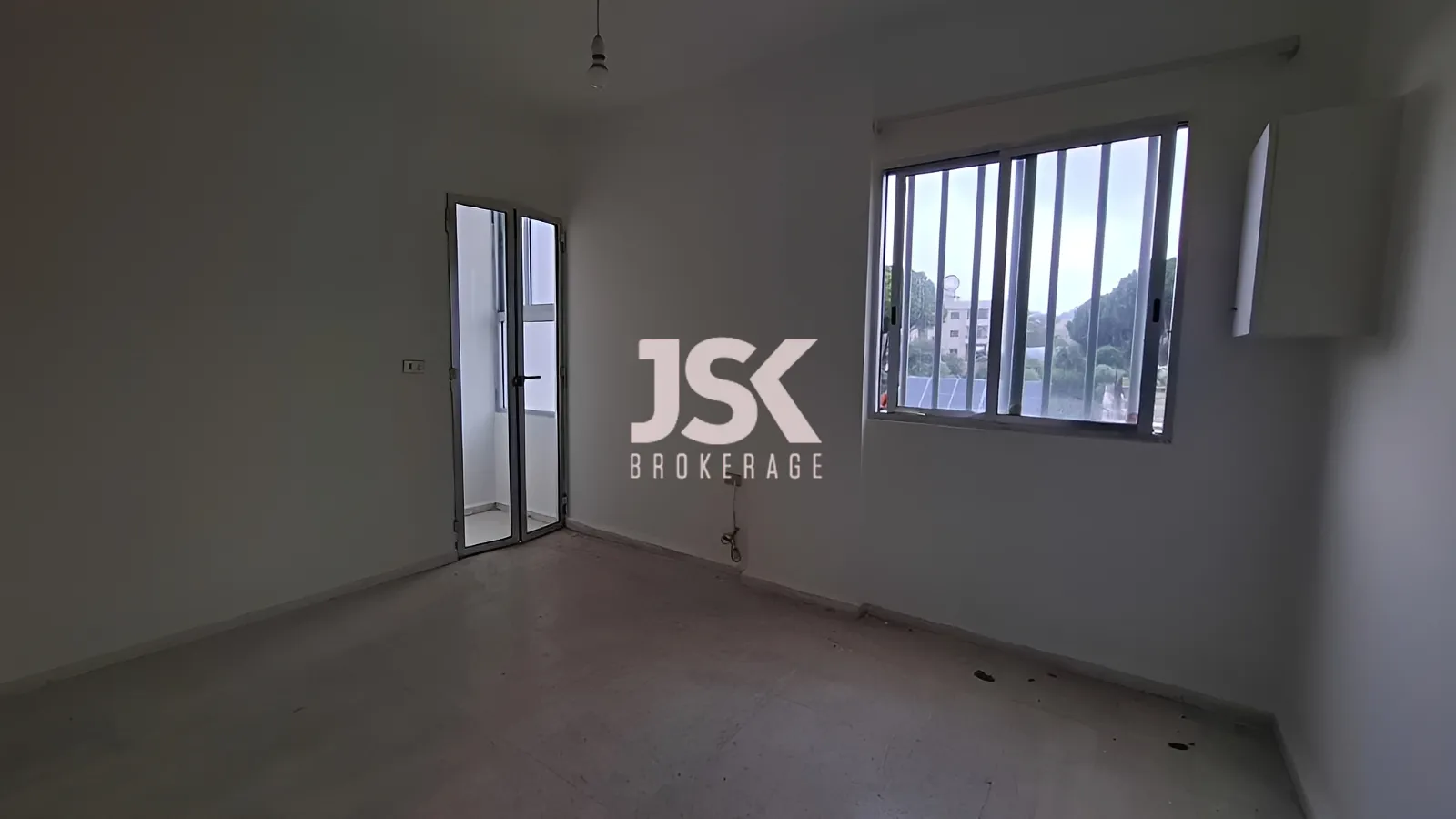 Apartment for Sale in Aamchit