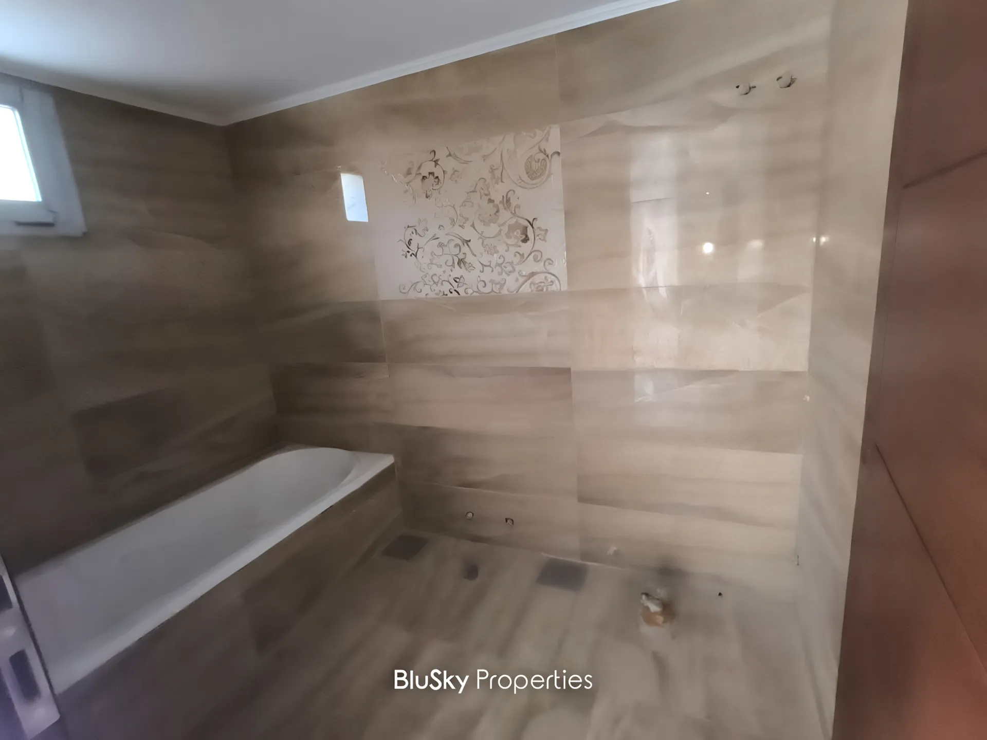 Apartment for sale in Qornet el hamra, lebanon