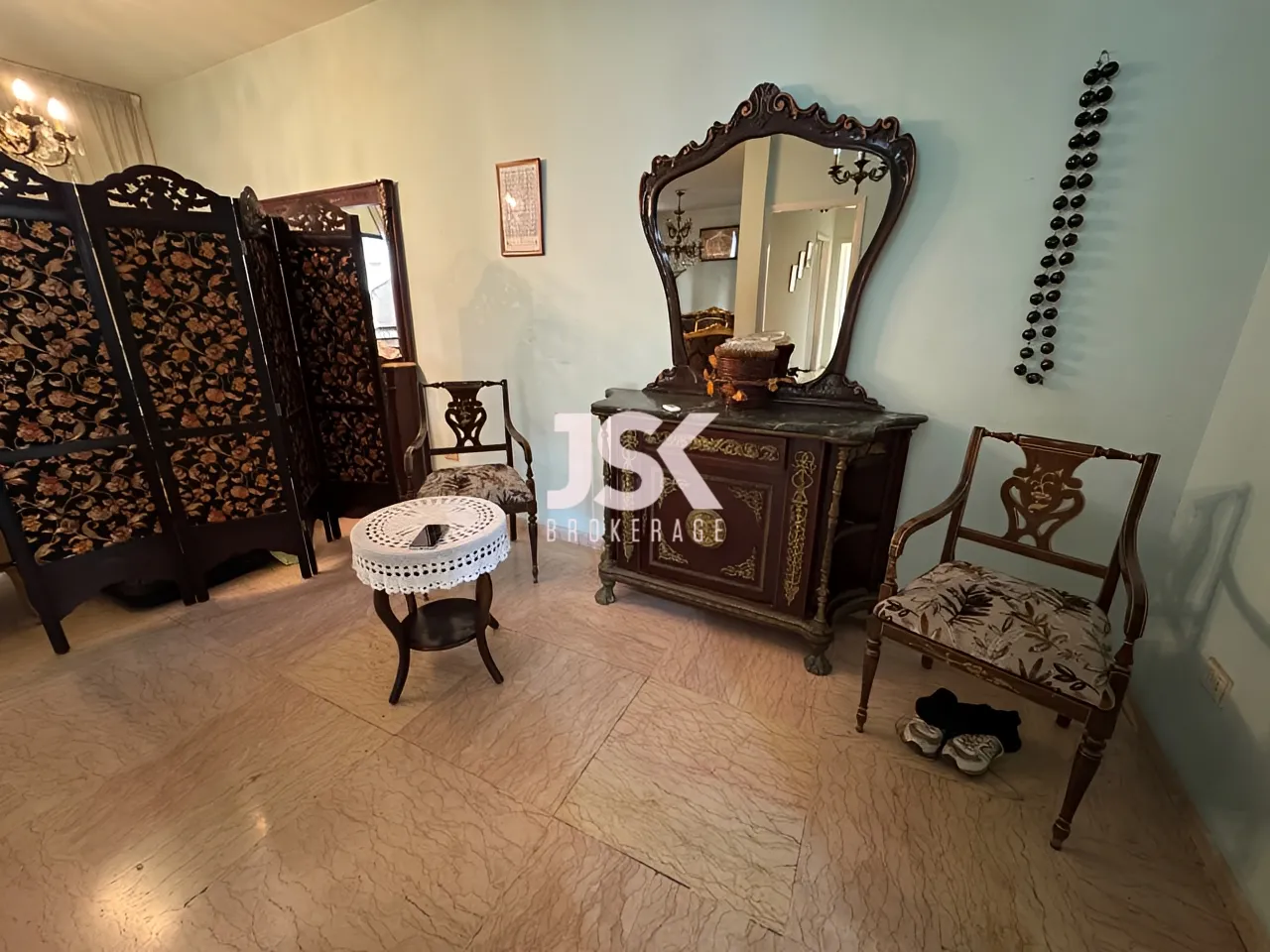 Apartment for Sale in Ras Al Naba'a