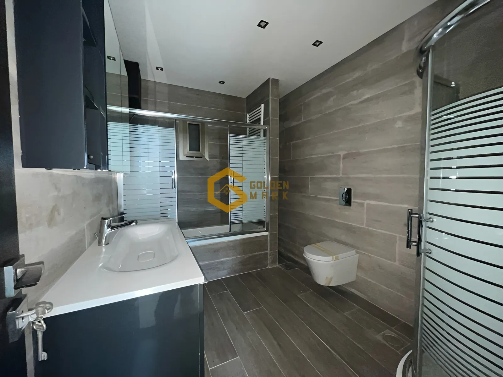 Apartment for Sale in Ballouneh