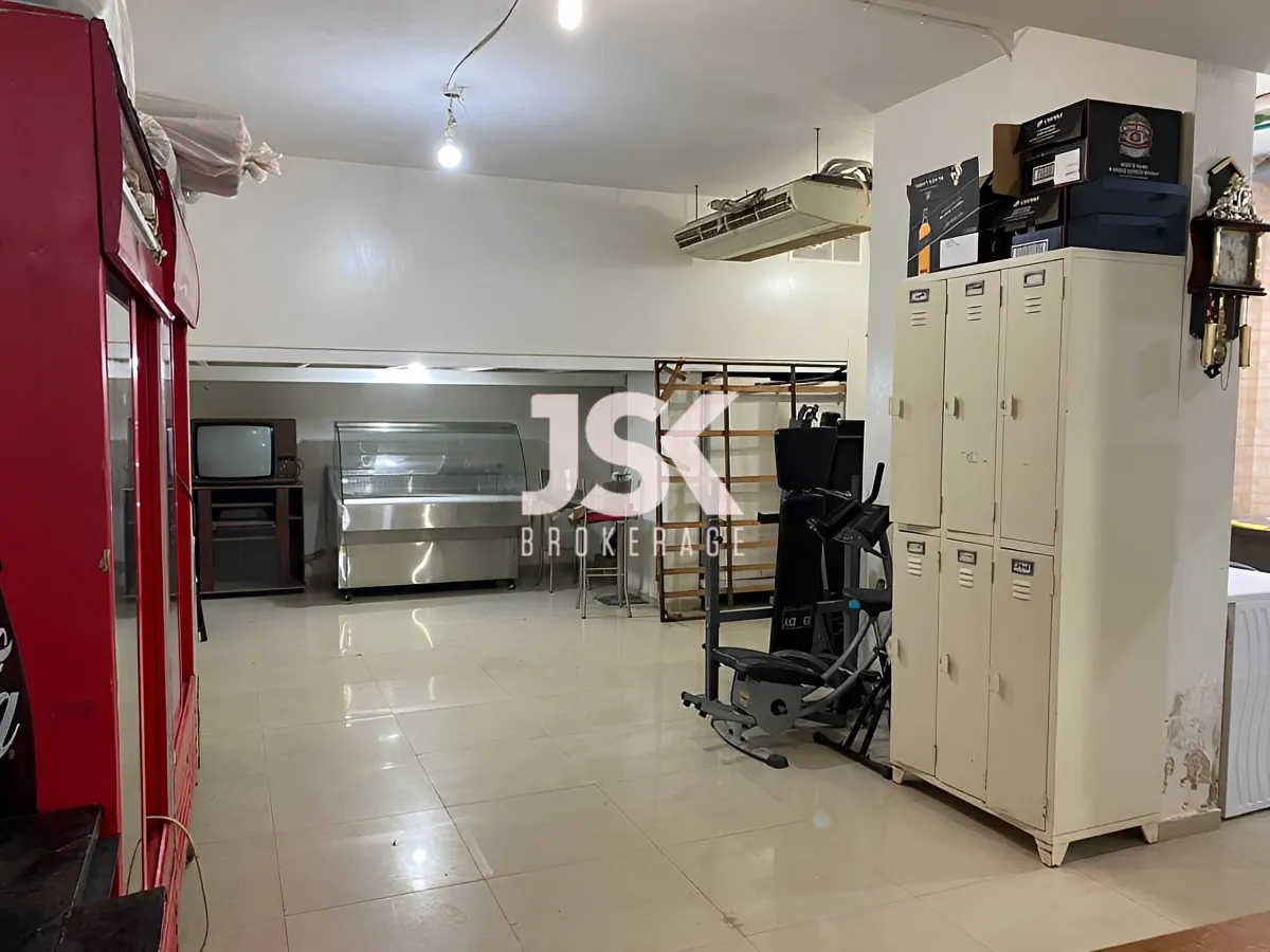 Shop for Rent in Forn El Chebbak