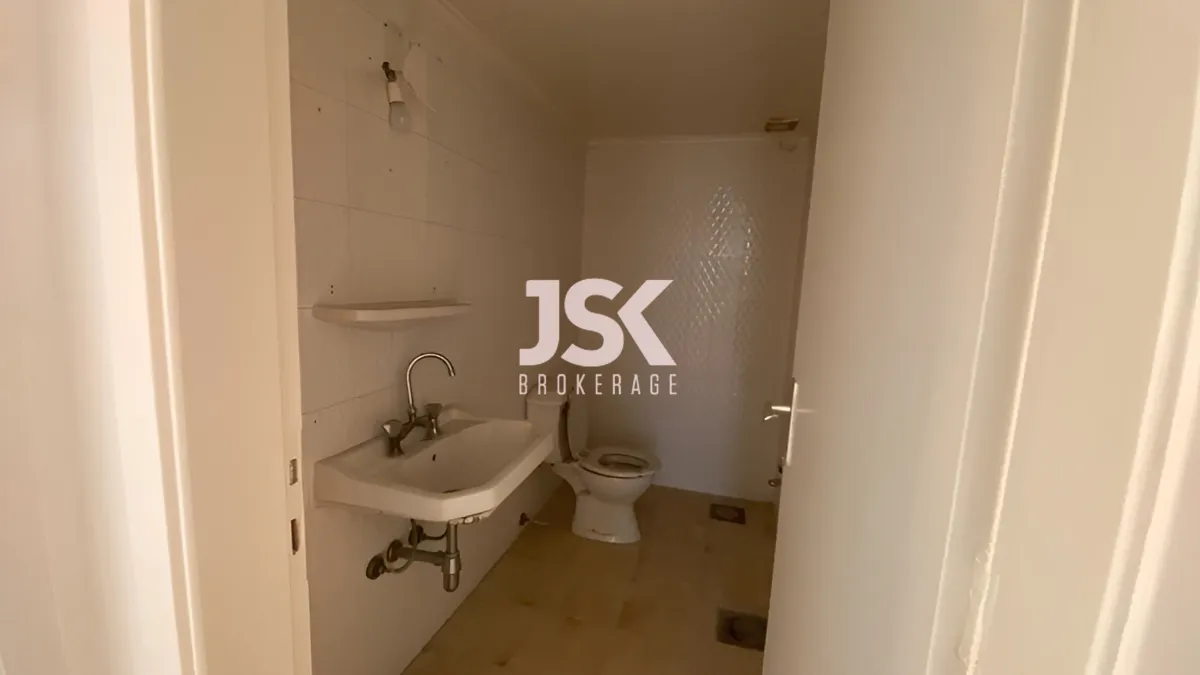 Office for rent in Zalqa