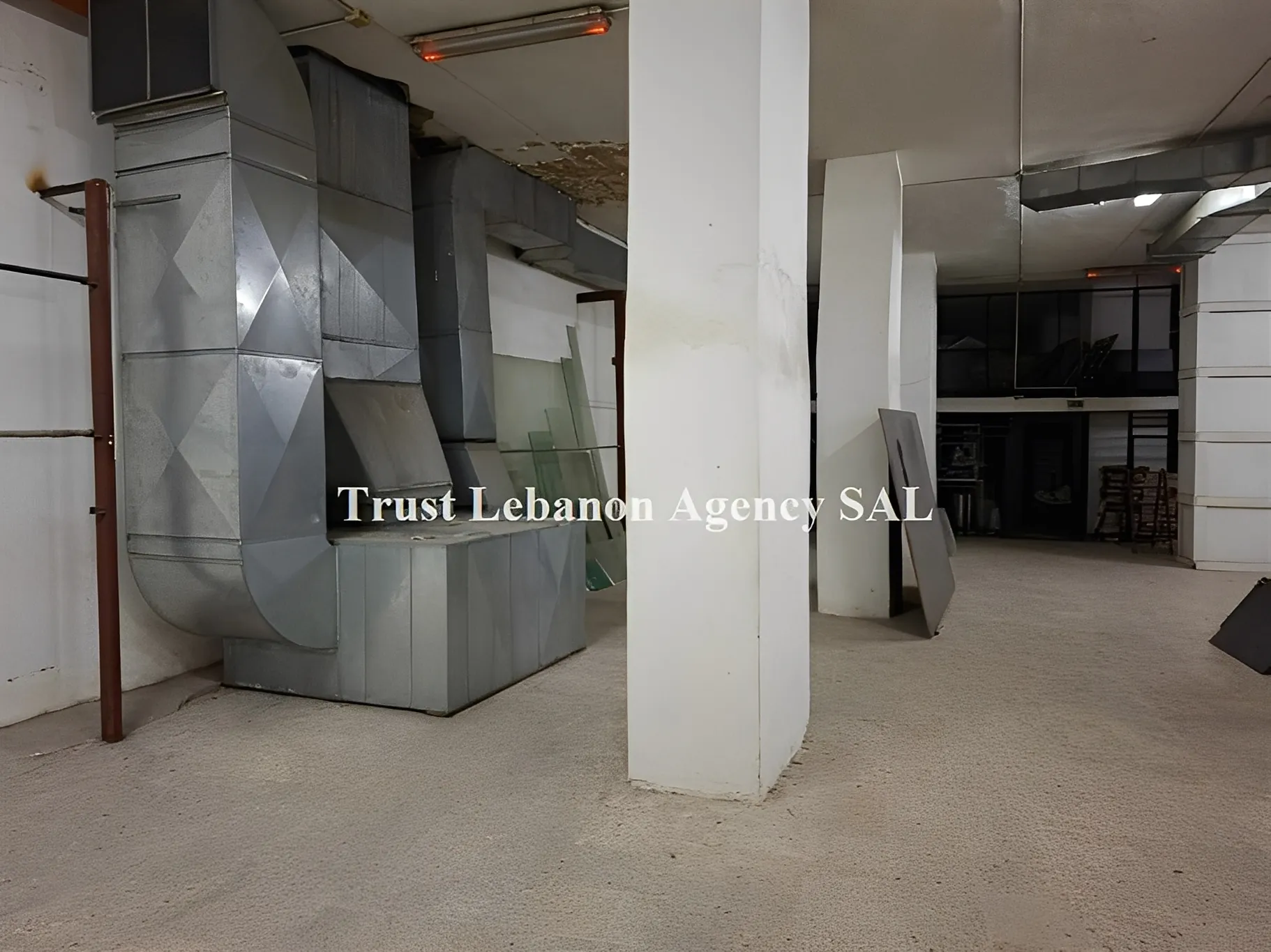 Commercial Property For Rent in Beirut, Dahieh