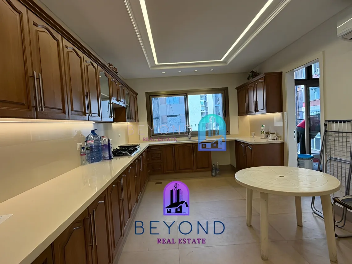 Apartment for sale in Raoucheh, Beirut, Lebanon