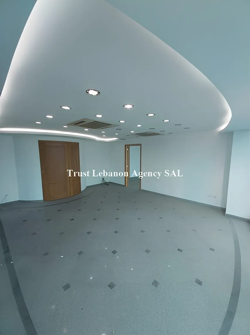 Office for rent in Metn, Berej Hamoud