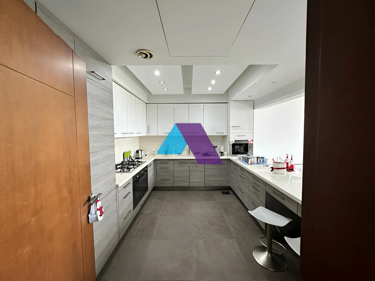 Apartment for Sale in Rabweh - 3 bed, 5 bath