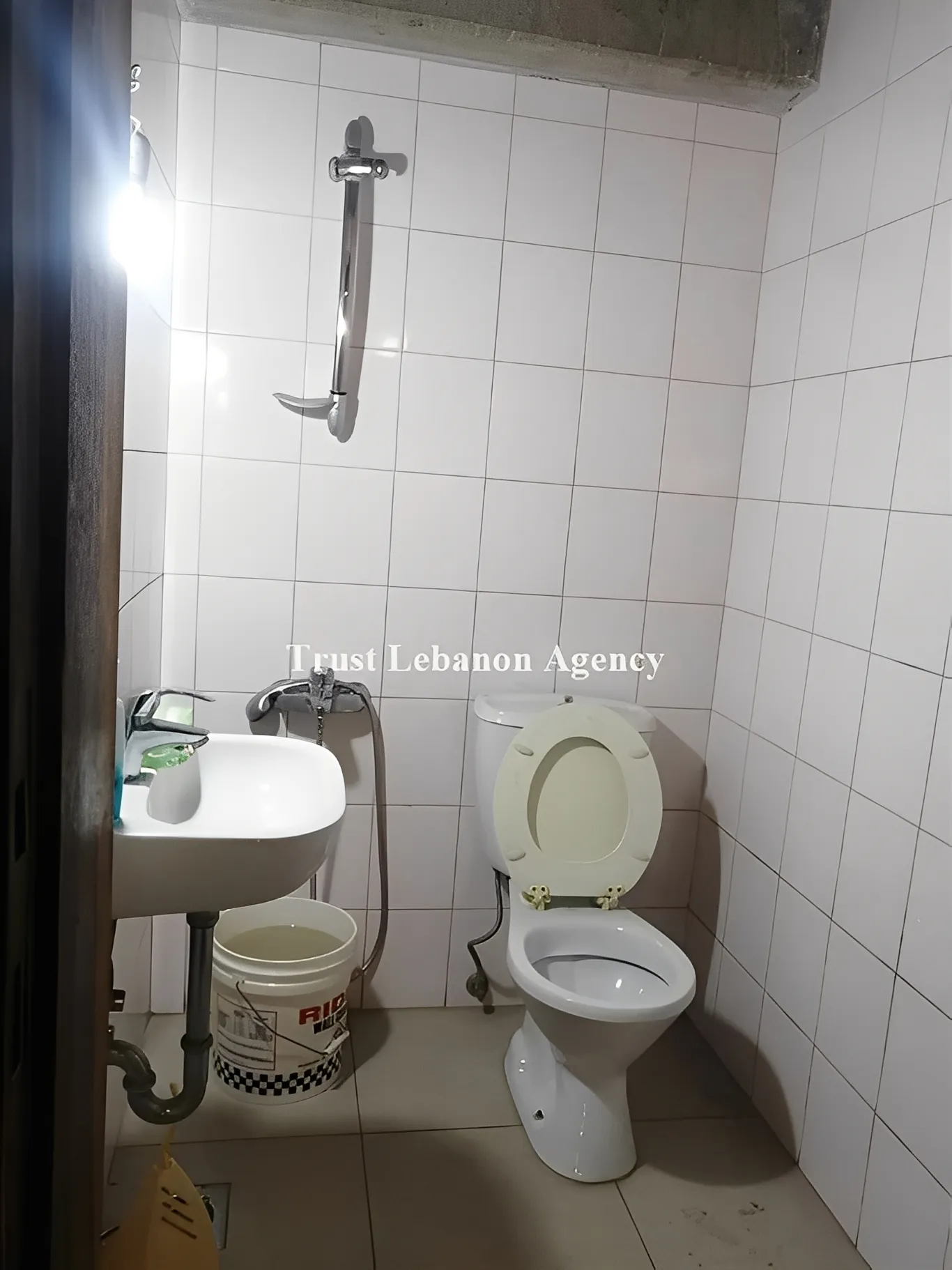 Commercial Property For Sale in Achrafieh, Jeitaoui