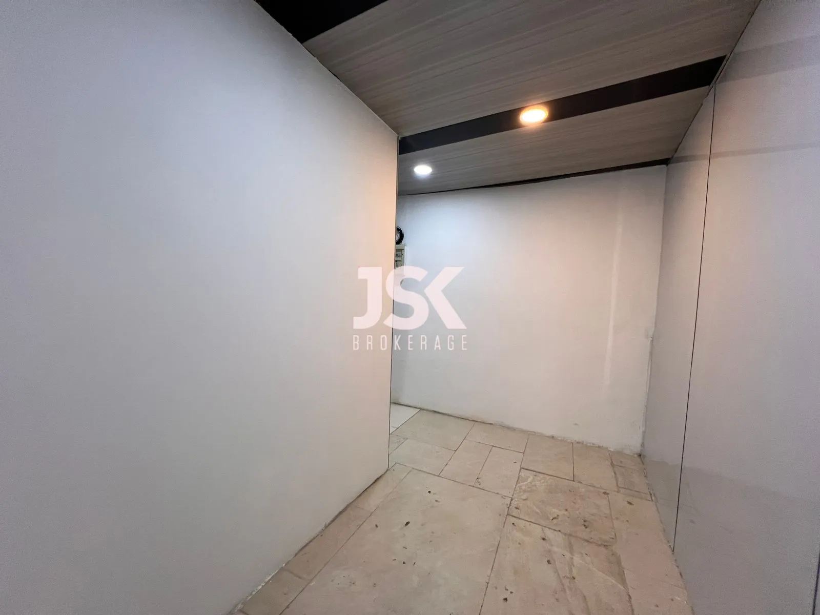 Office for Rent in Achrafieh