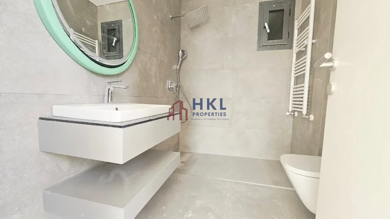 Apartment for rent in Ain Al Mraiseh, Beirut, Lebanon