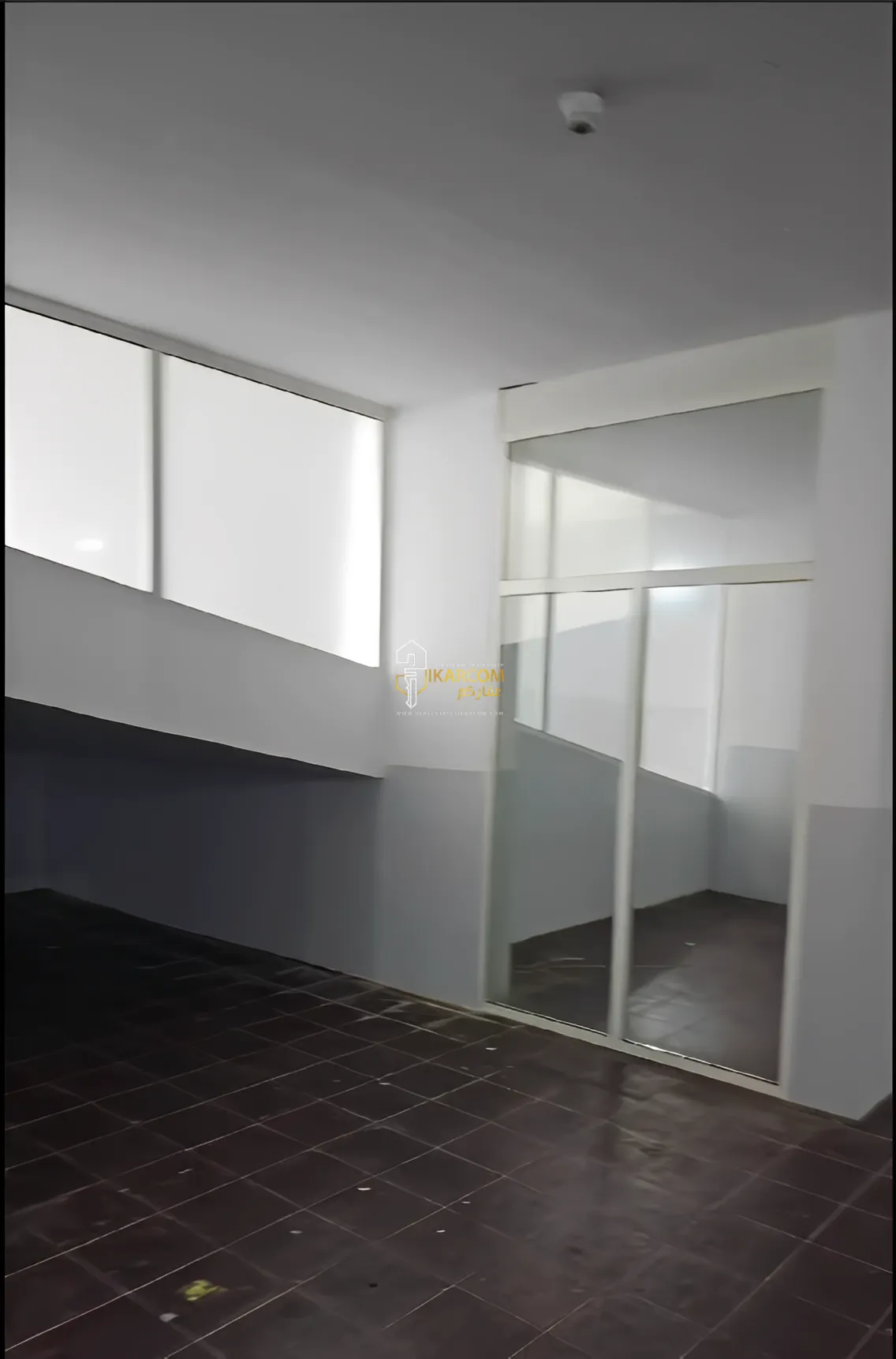 Warehouse For Rent in Jdeideh