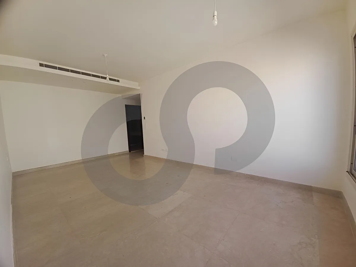 Apartment for Sale in Ramlet El Baida, Bayrut, Lebanon