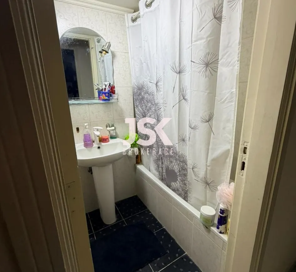 Apartment for Sale in Bourj Abi Haydar