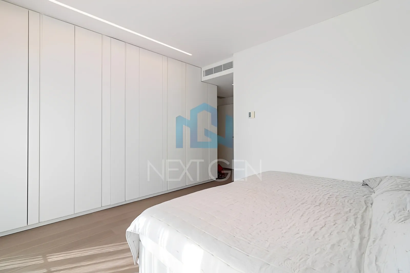Apartment for Sale in Ain Al Tineh