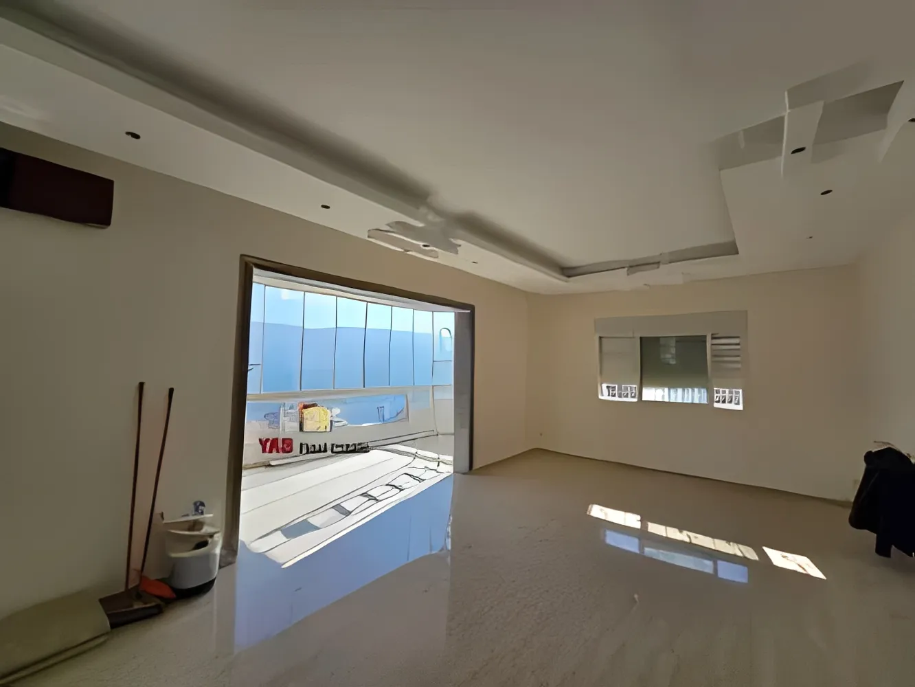 Apartment for Sale in Ballouneh - 5 bed, 5 bath