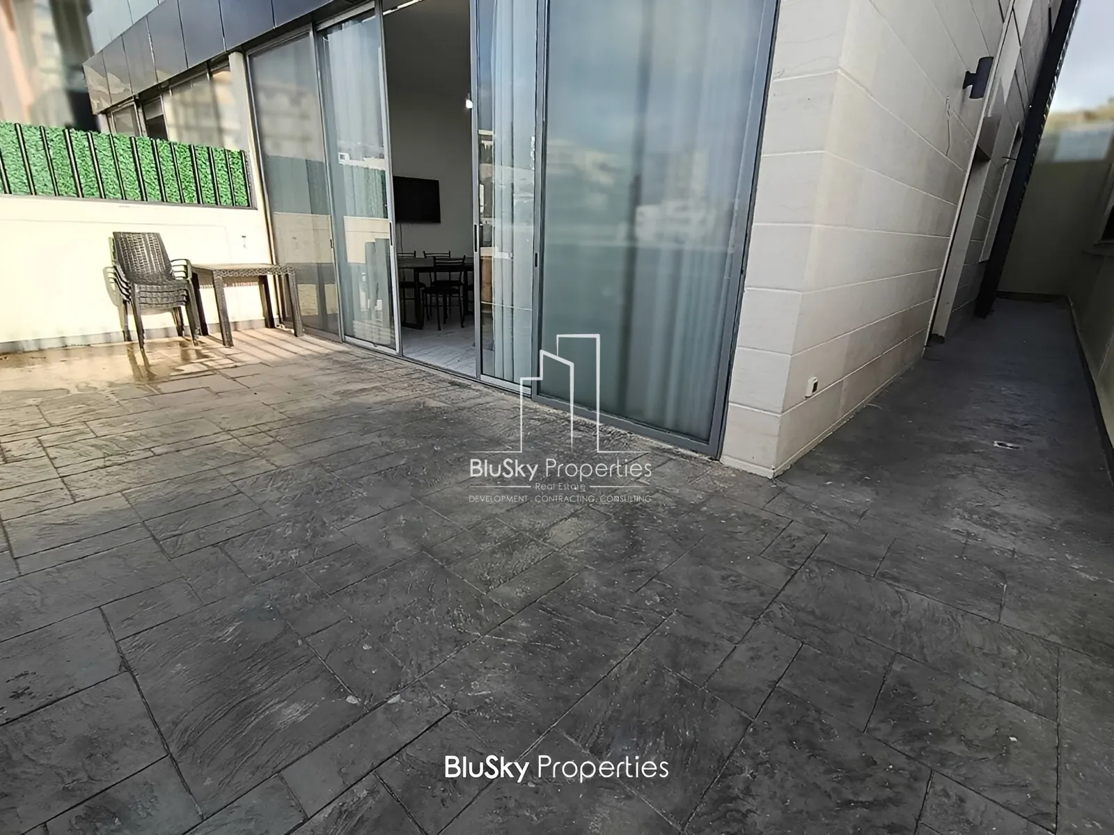 Apartment for Sale in Blat - 3 bed, 3 bath
