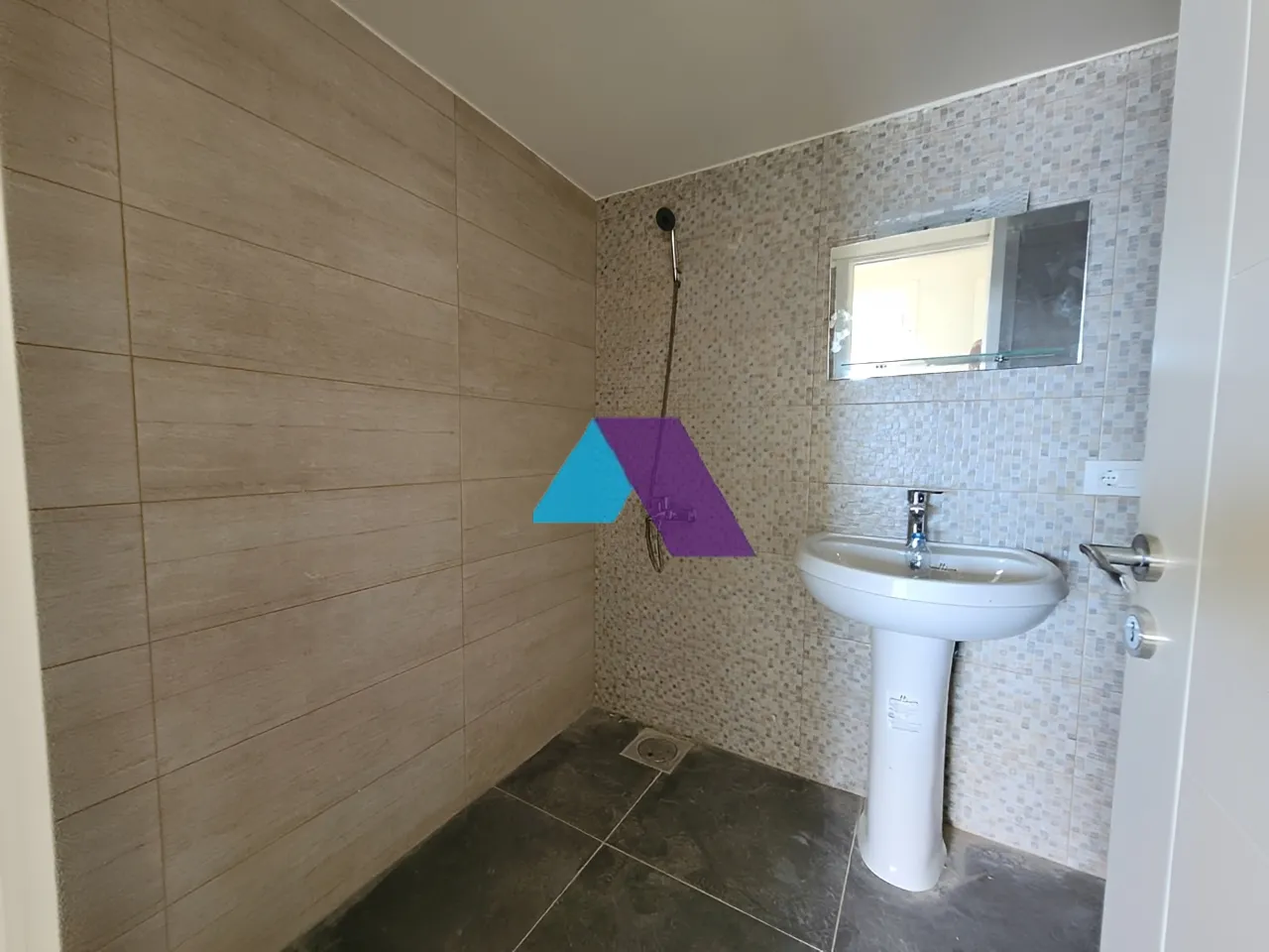 Apartment for Sale in Bqennaya