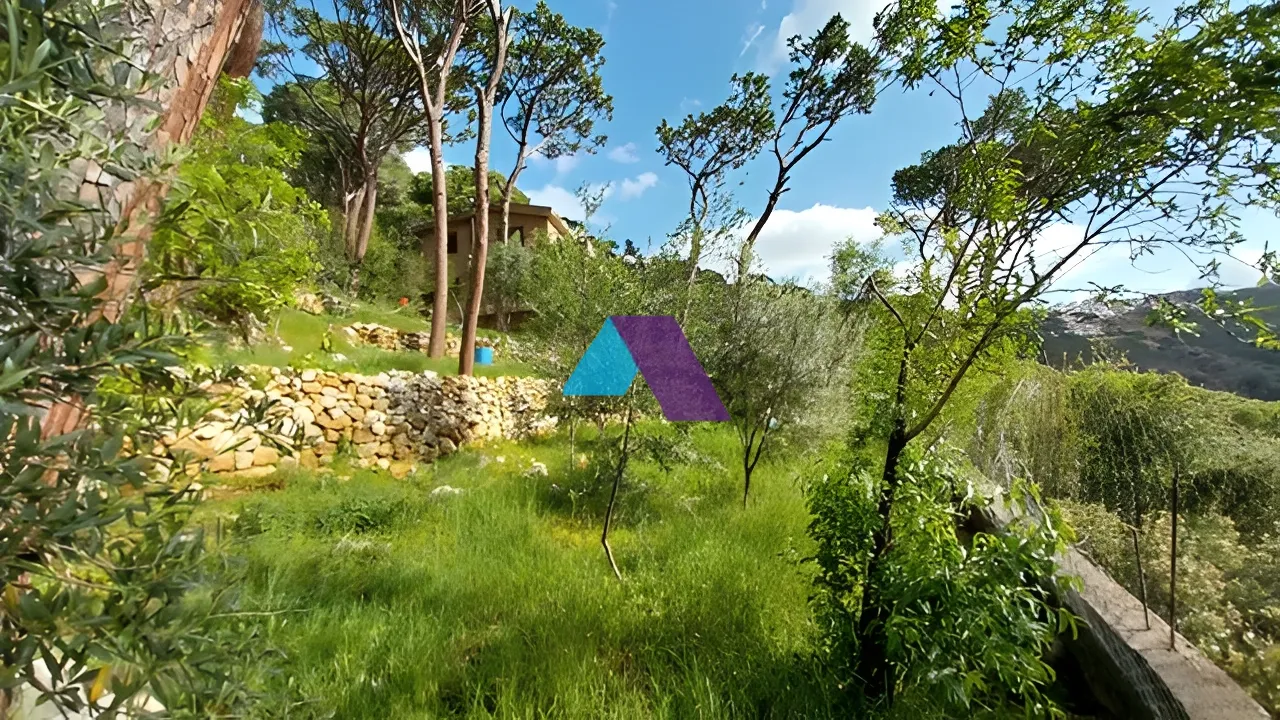 Villa for Sale in Beit Meri