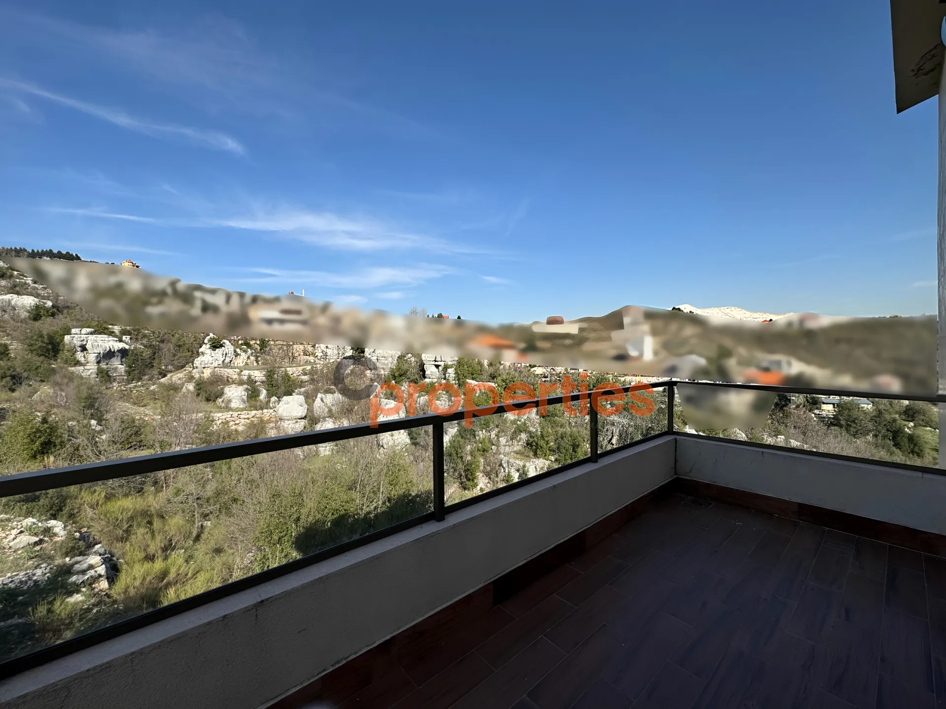 Villa for Sale in Aachqout