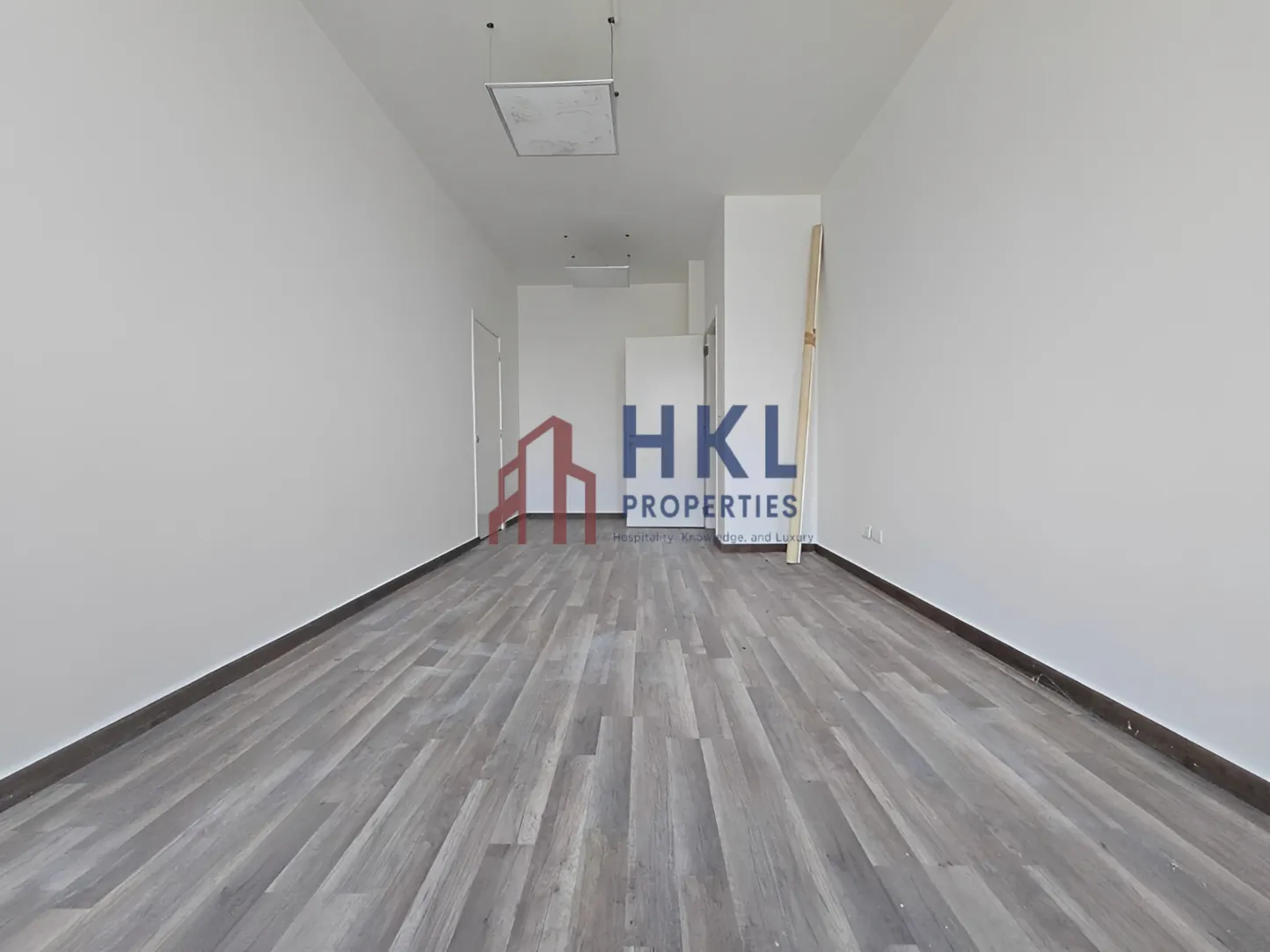 Office for rent in Hazmieh
