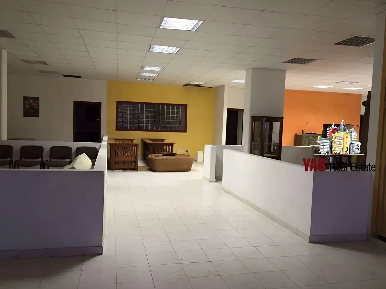 Showroom for Sale in Bsalim