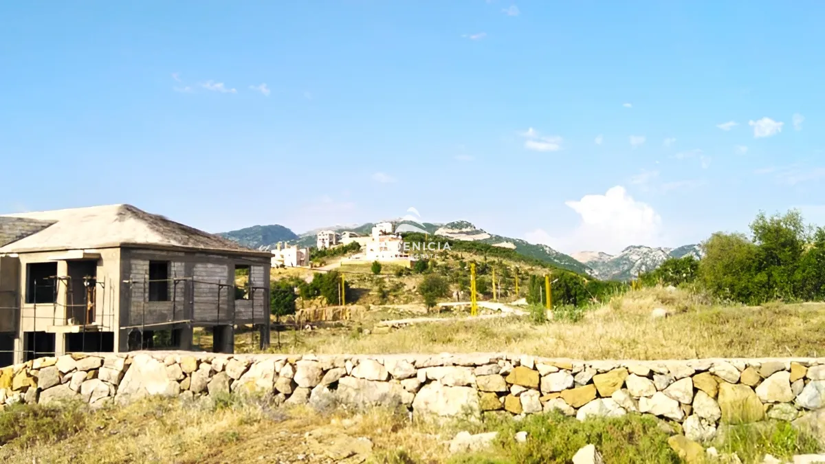 Land for Sale in Ain Ed Delb