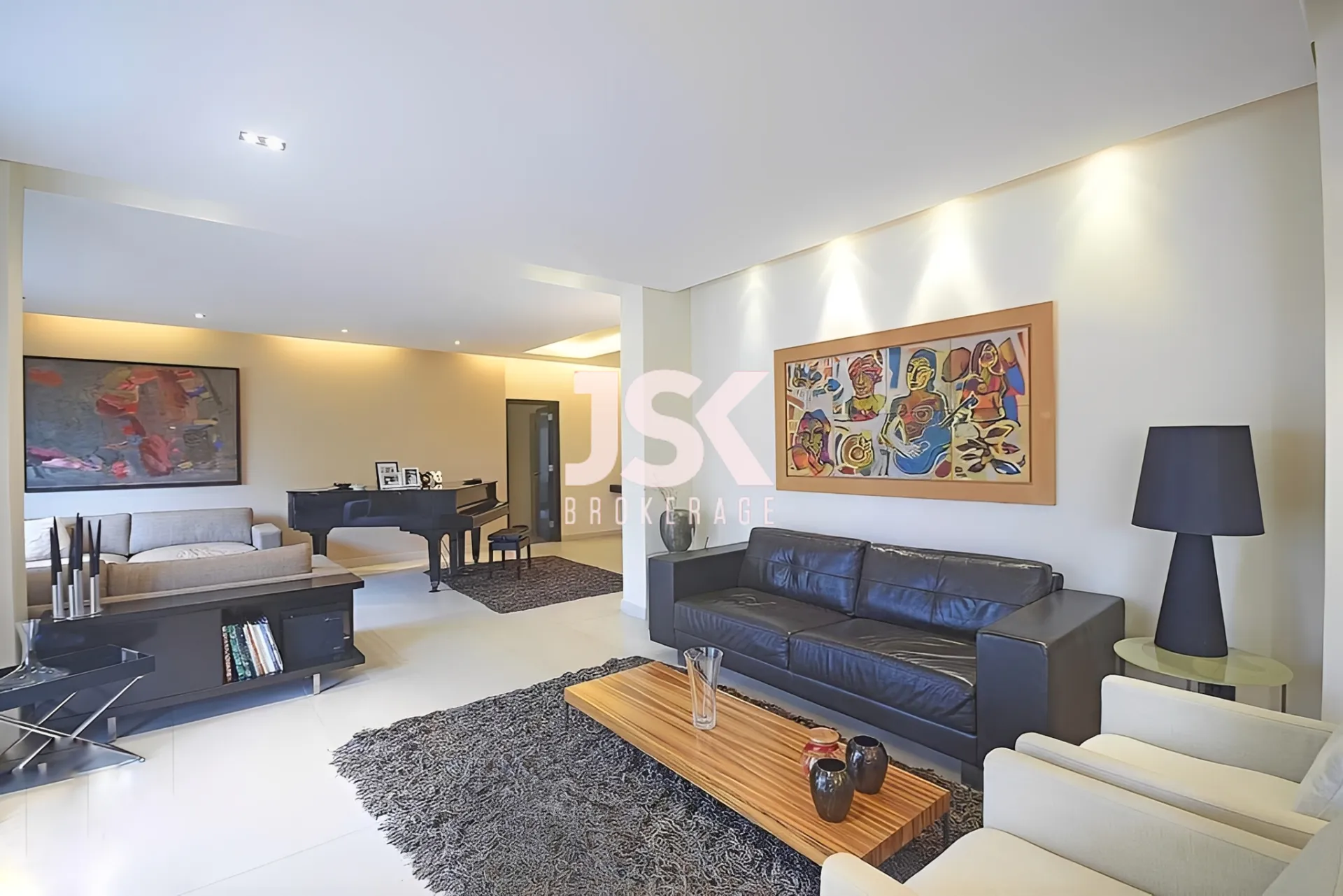 Apartment for Rent in Achrafieh, Syoufi, Lebanon - 3 bed, 3 bath