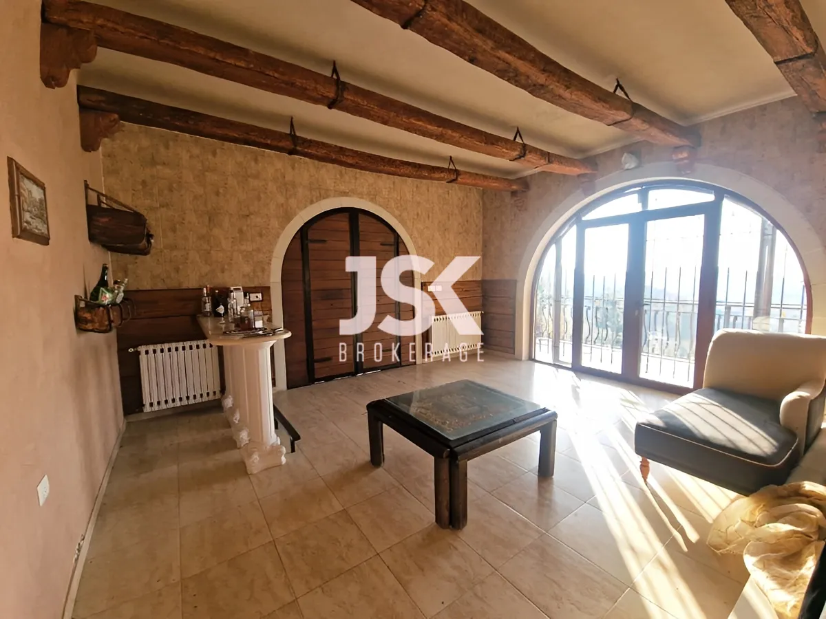 Villa for Sale in Lehfed, Lebanon - 5 bed, 3 bath
