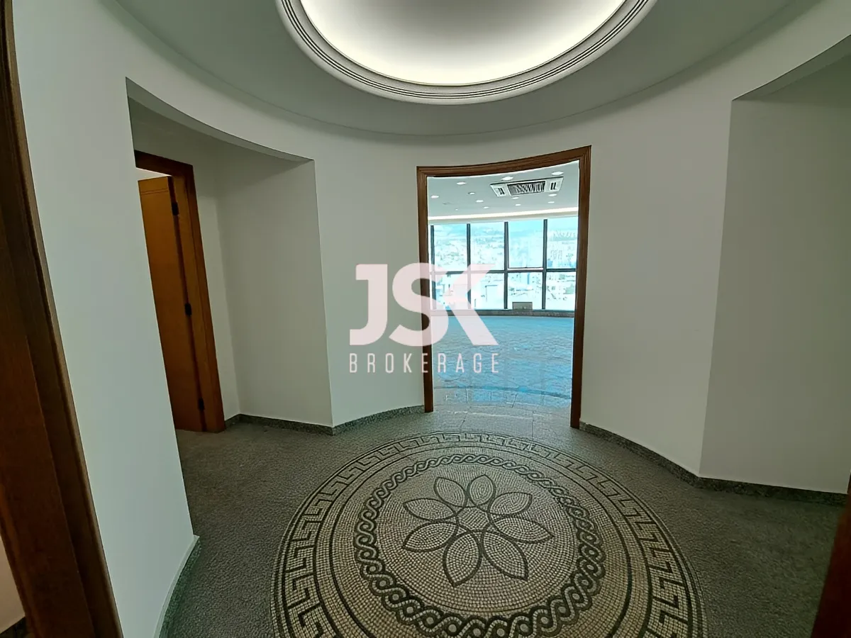 Office for rent in Baouchriyeh