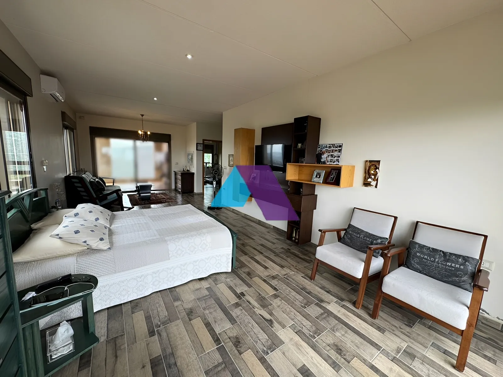 Villa for Sale in Breij