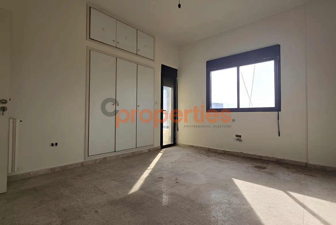 Apartment for Sale in Forn El Chebbak