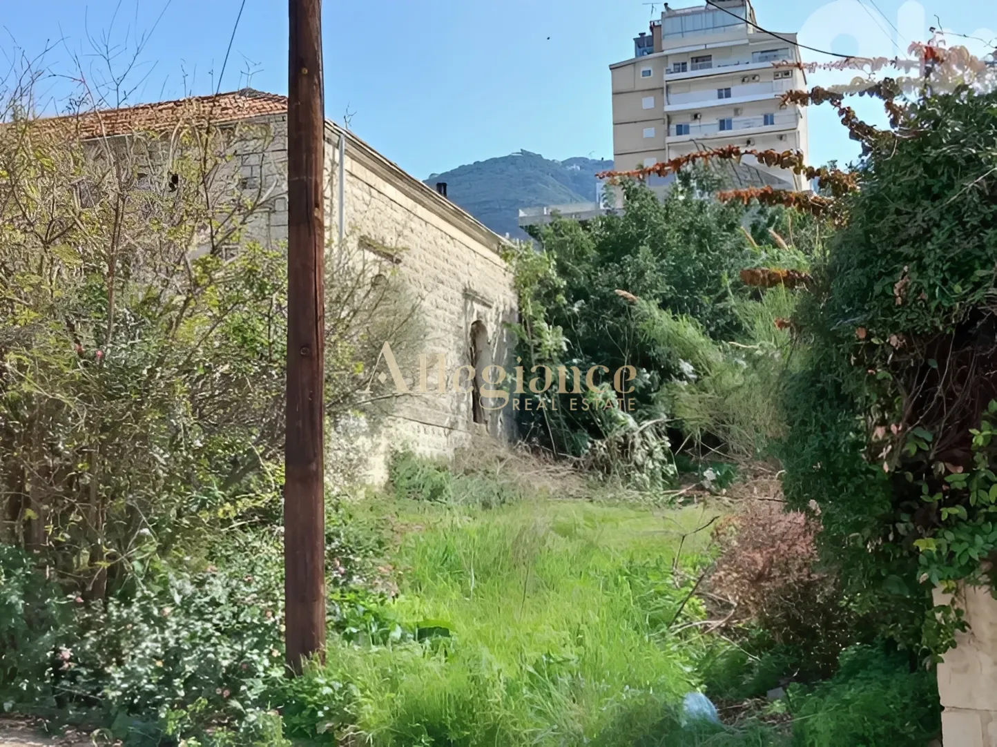 House for sale in Haret Sakher, Lebanon