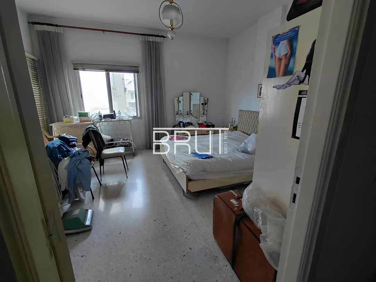 Apartment for Sale in Ballouneh