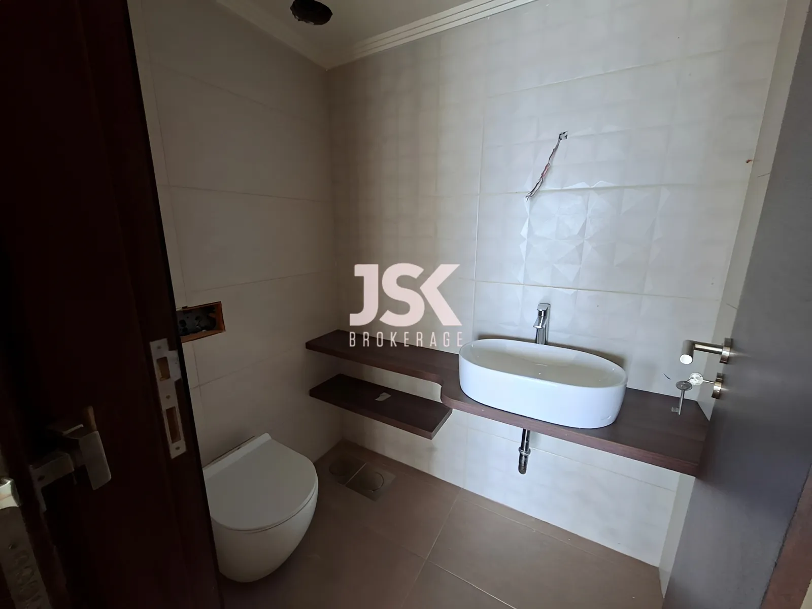 Apartment for Sale in Blat