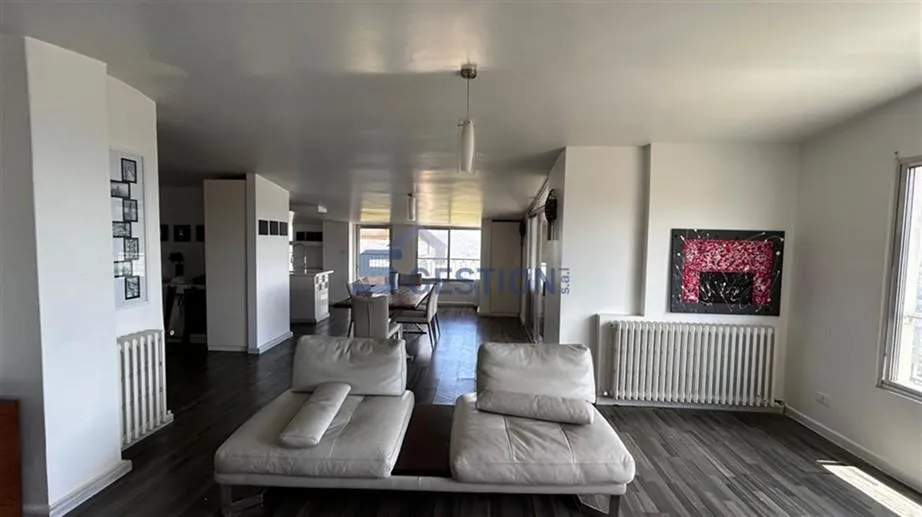 Apartment for Sale in Broummana - 3 bed, 5 bath