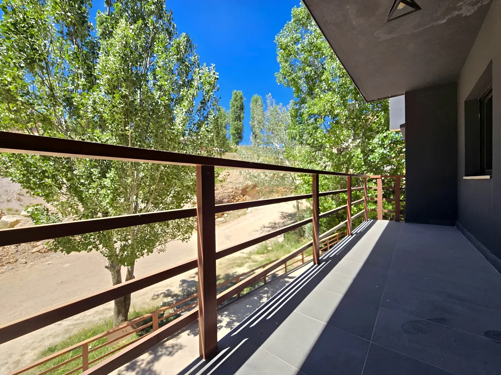Chalet for Sale in Kfardebian