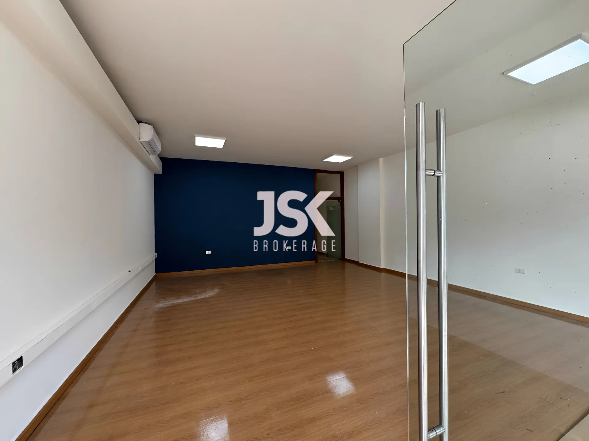 Shop for Sale in Mansourieh