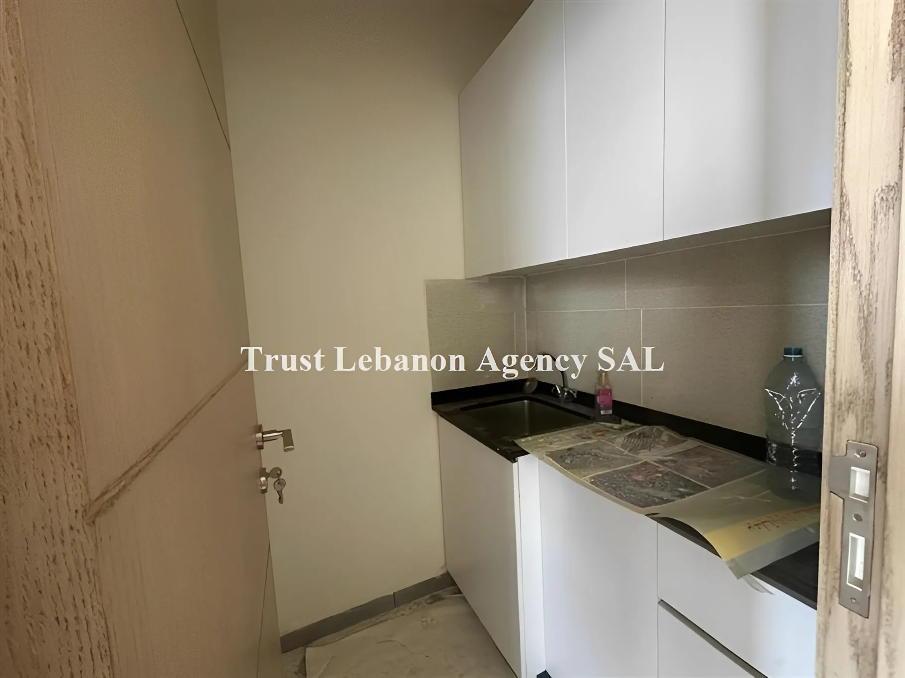 Office For Rent in Metn, Sid El Bauchrieh