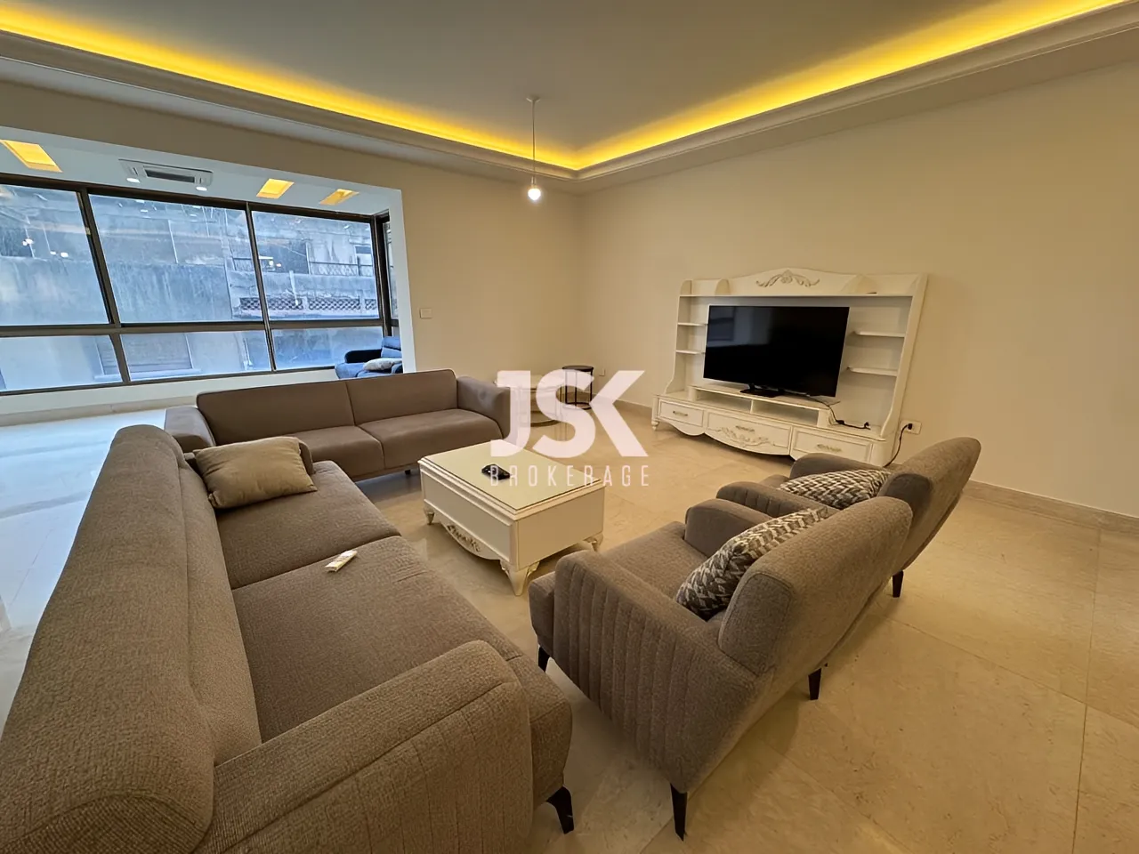 Apartment for Sale in Msaytbeh