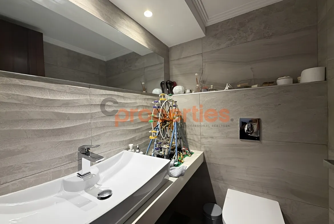 Apartment for Sale in Ballouneh