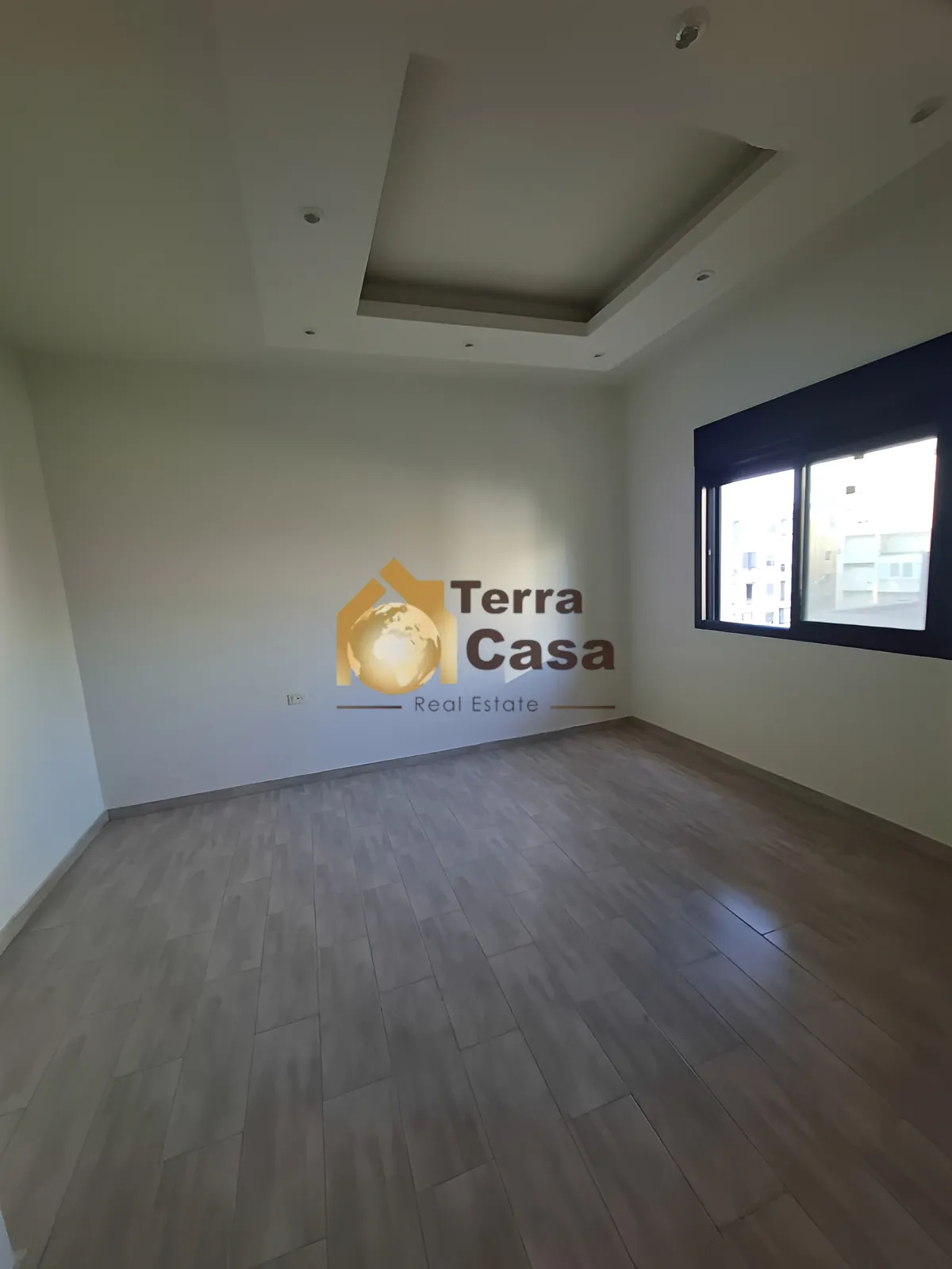 Apartment for sale in Adonis