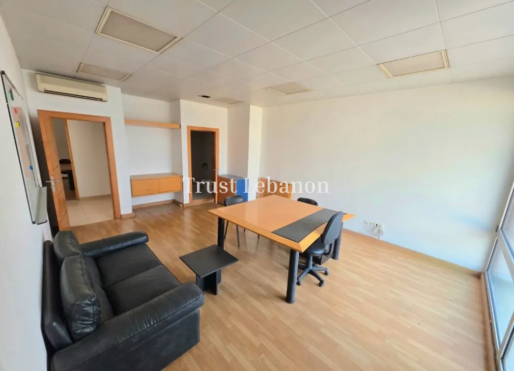 Office for rent in Mkalles, Lebanon