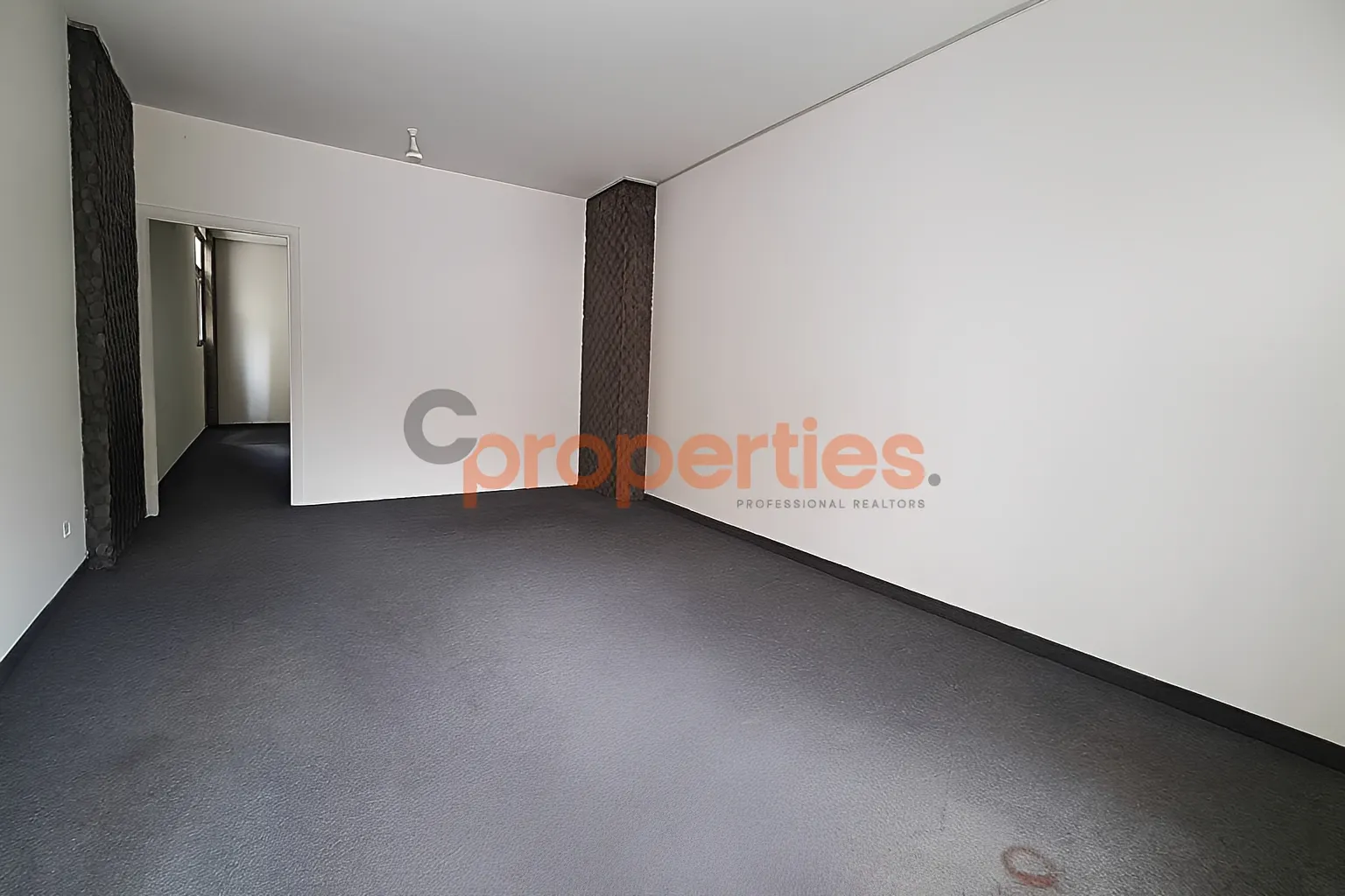 Shop for Rent in Kfarshima