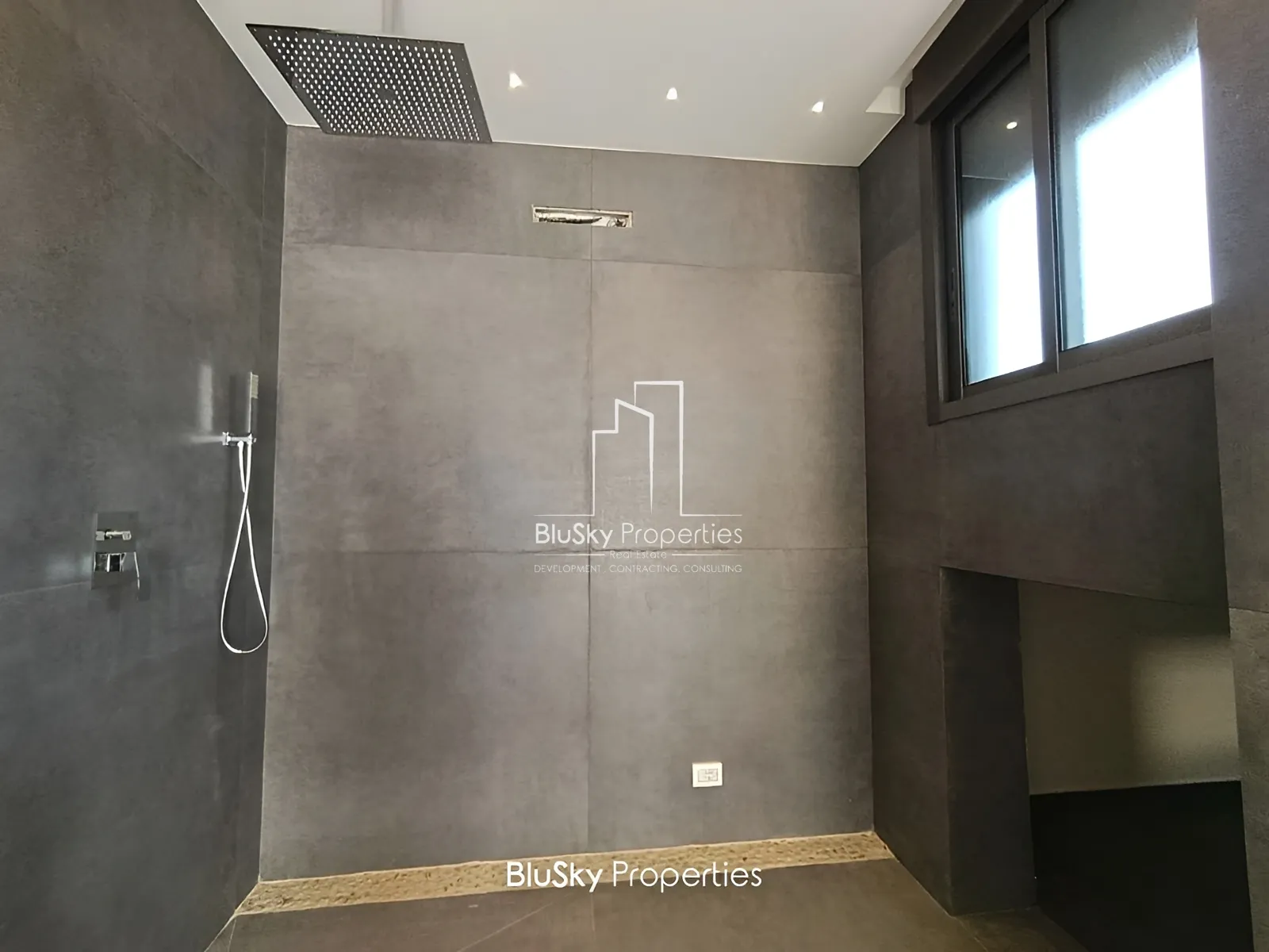 Duplex for Sale in Blat