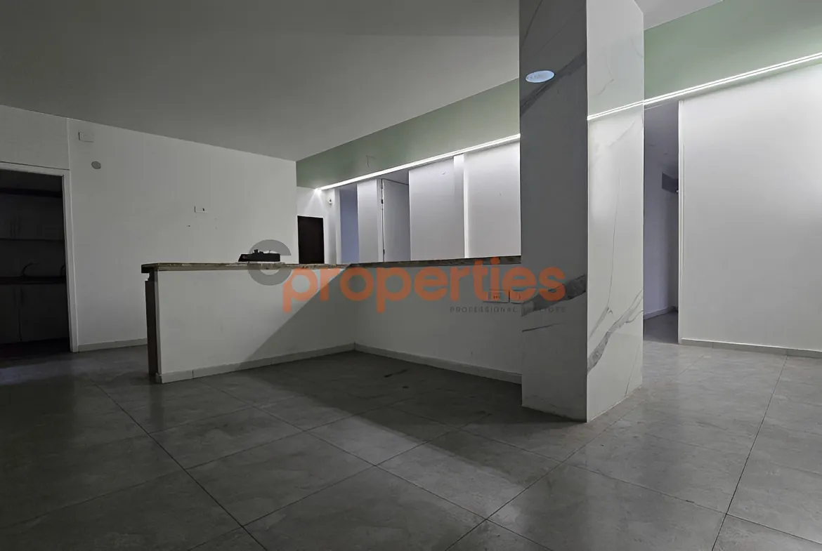 Office for Rent in Forn El Chebbak