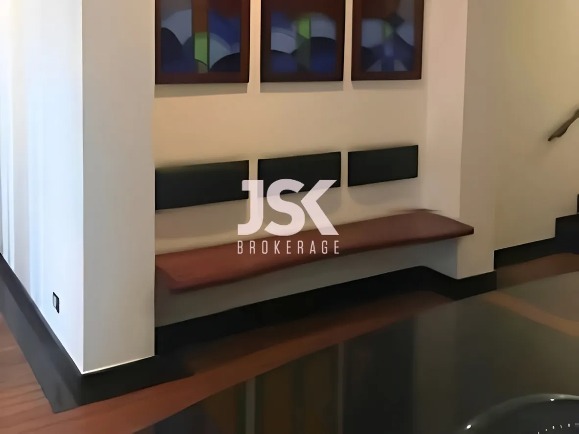 Office for sale in Downtown