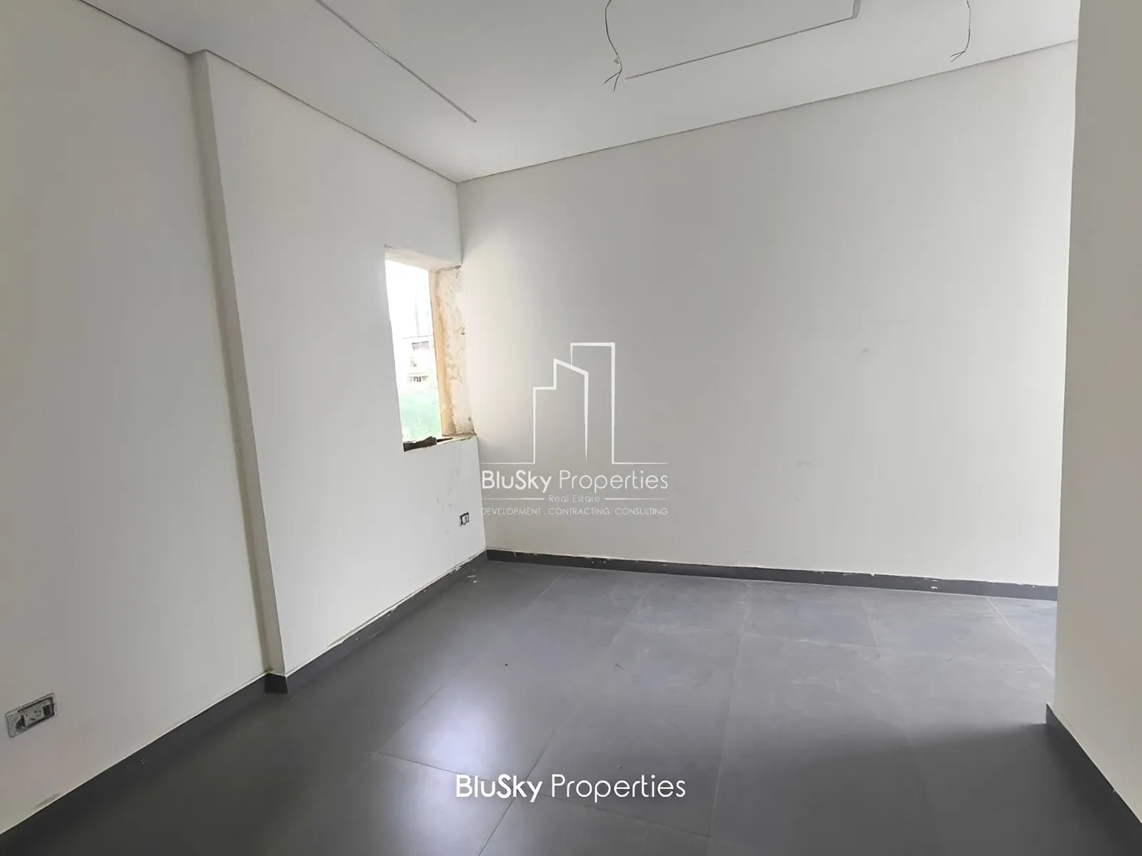 Office for sale in Jal El Dib