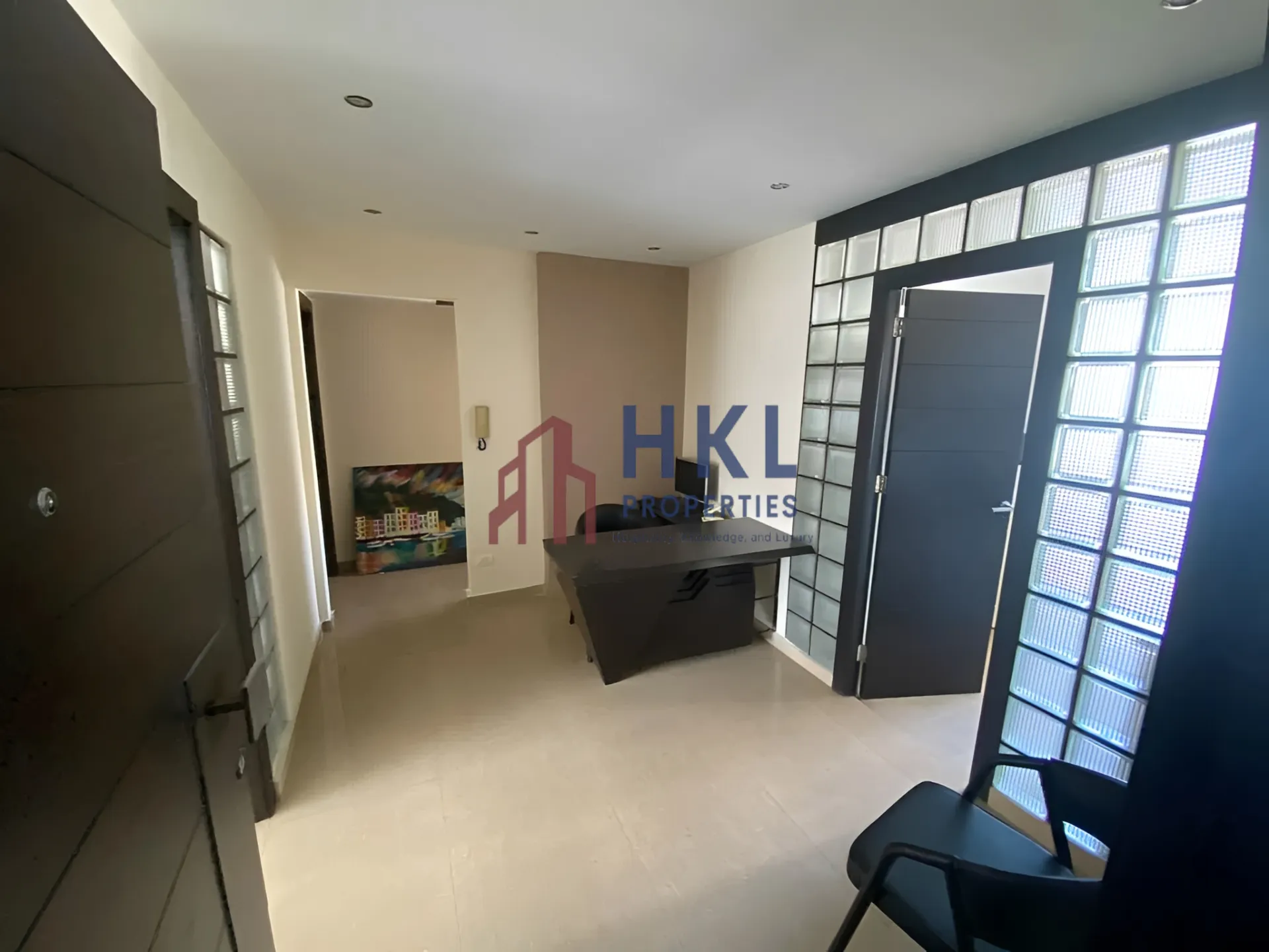 Office for sale in Sin El Fil