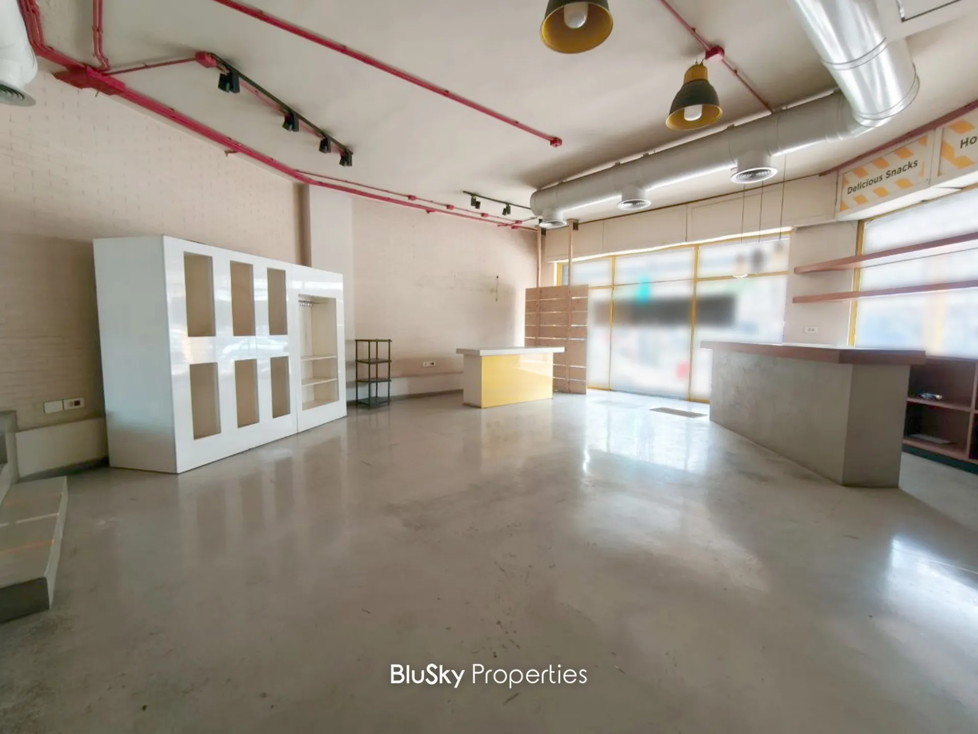 Showroom for rent in Dora, lebanon