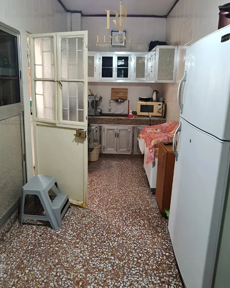 Building for sale in Ain El Remmaneh, Lebanon